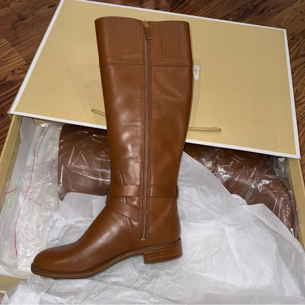 Michael Kors Kincaid Riding Boot in Luggage 7.5 NWT - Picture 2 of 6